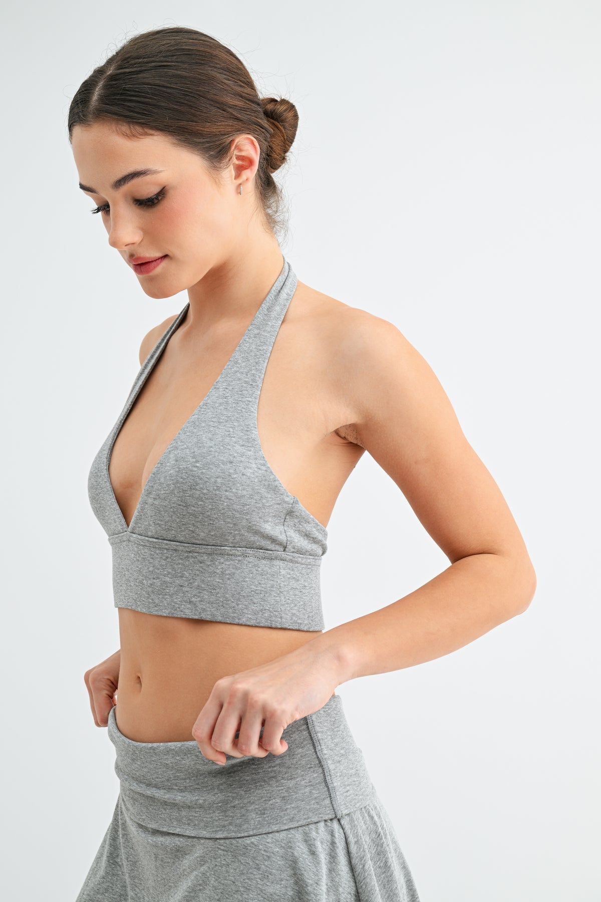 Ease Halter Top │ Grey
