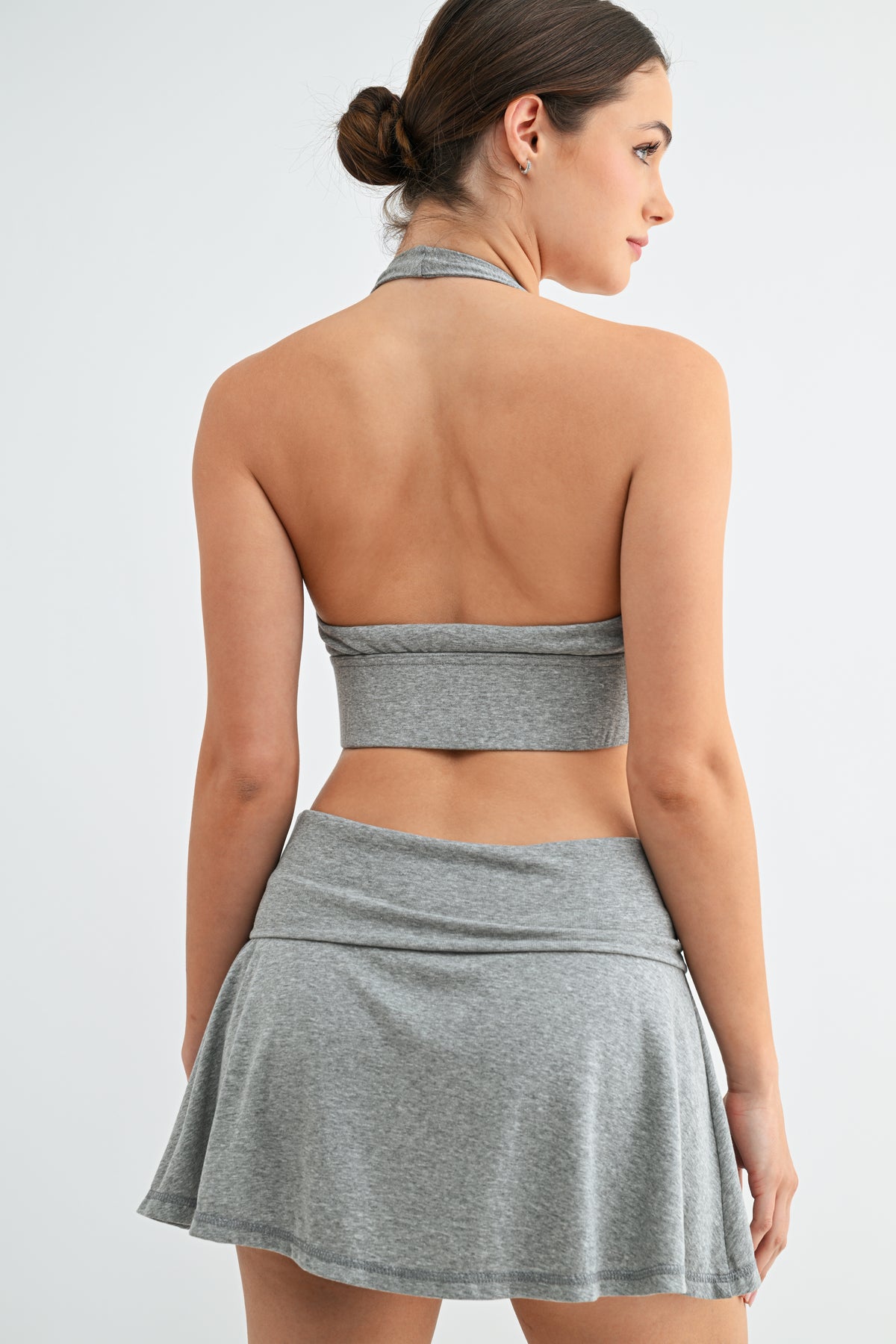 Ease Halter Top │ Grey